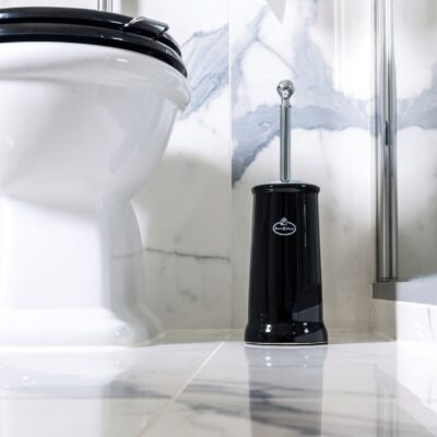 toilet borstel met zwart porselein